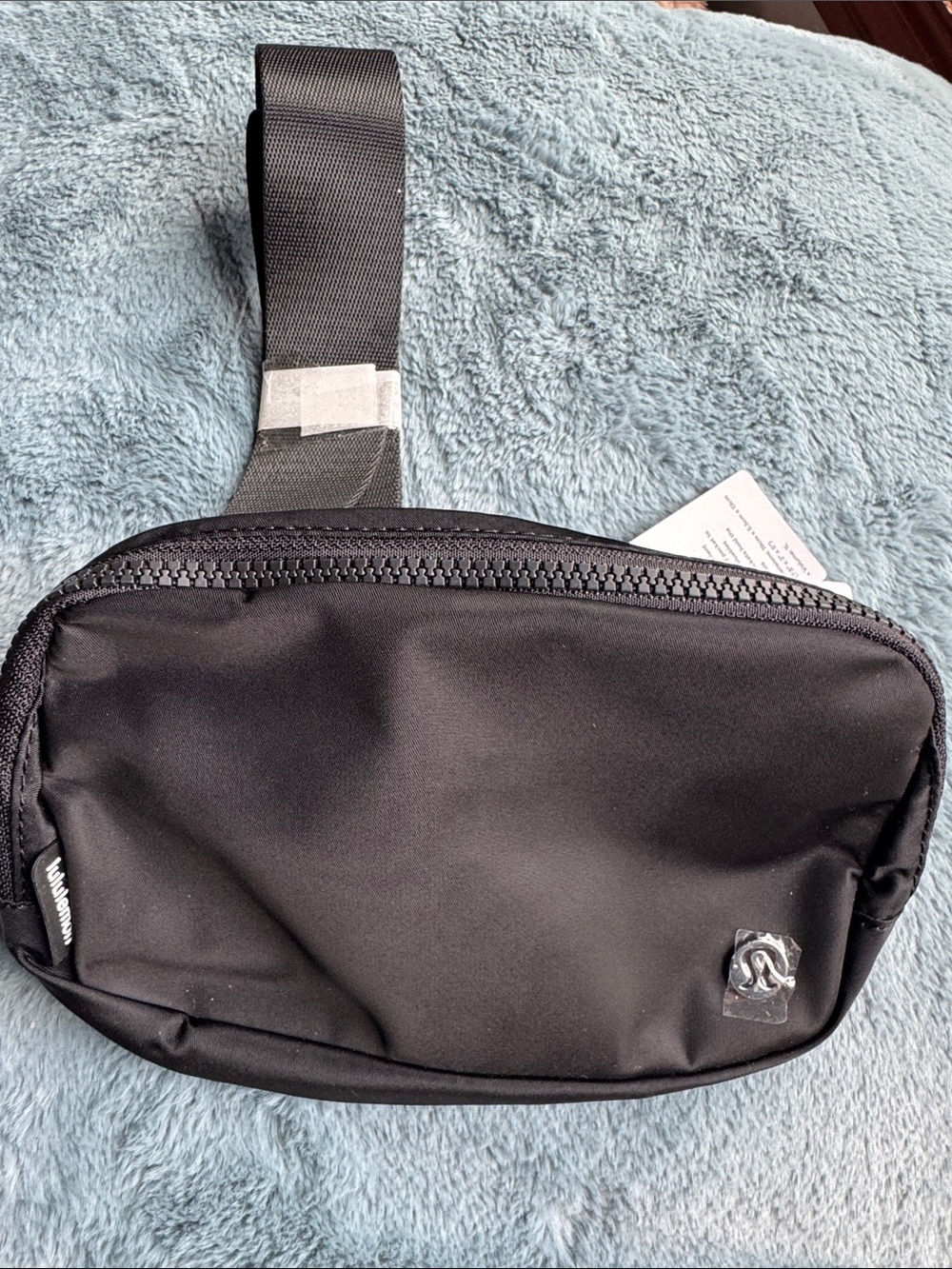 NWT Lululemon Everywhere Belt Bag